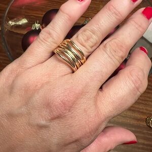 Elegant Gold-Tone Women's Ring